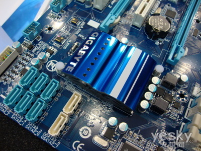 P55中的旗舰 技嘉P55-USB3再到卖场引热卖